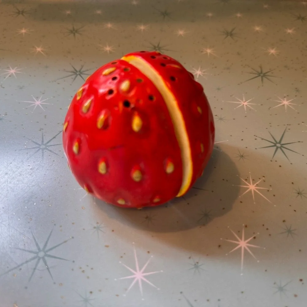Vintage‎ Strawberry Salt & Pepper Shaker Set Ceramic Kitsch Kitchen Cottagecore